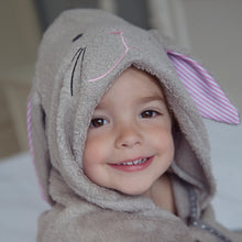 Load image into Gallery viewer, bunny rabbit toddler hooded bath towel made with bamboo