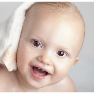 bamboo wipes for gently washing your baby